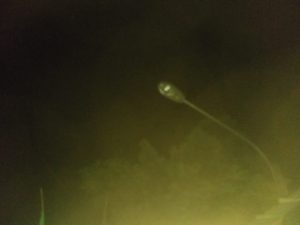 Foto Tanggamus Kondisi Lampu PJU jalur dua Kota Agung yang mati dikeluhkan warga penggunan jalan. (Foto : Aln)