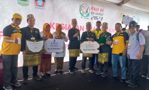 e8feb6361b58a6bf0a7d861dc0078158b3907cae78debae5ddd027b83c869a03.0