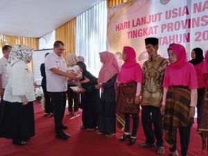 f2d28f500181a511da2b8d051b2e6c4ff2e80f1340d76b4146628b91ad3ad1ff.0