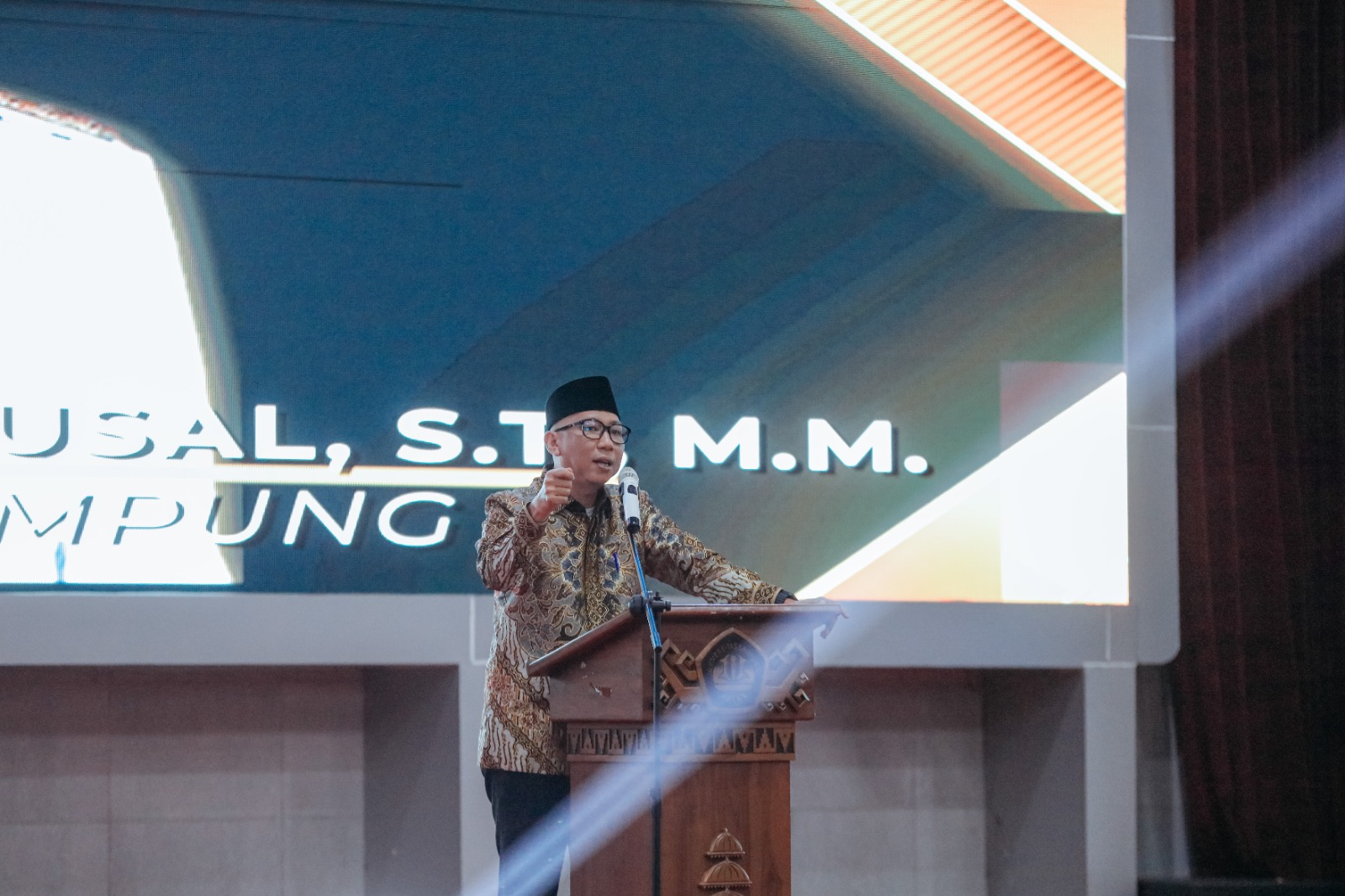 Rakernas BEM SI XVIII di Unila, Gubernur Lampung Rahmat Mirzani Djausal ...